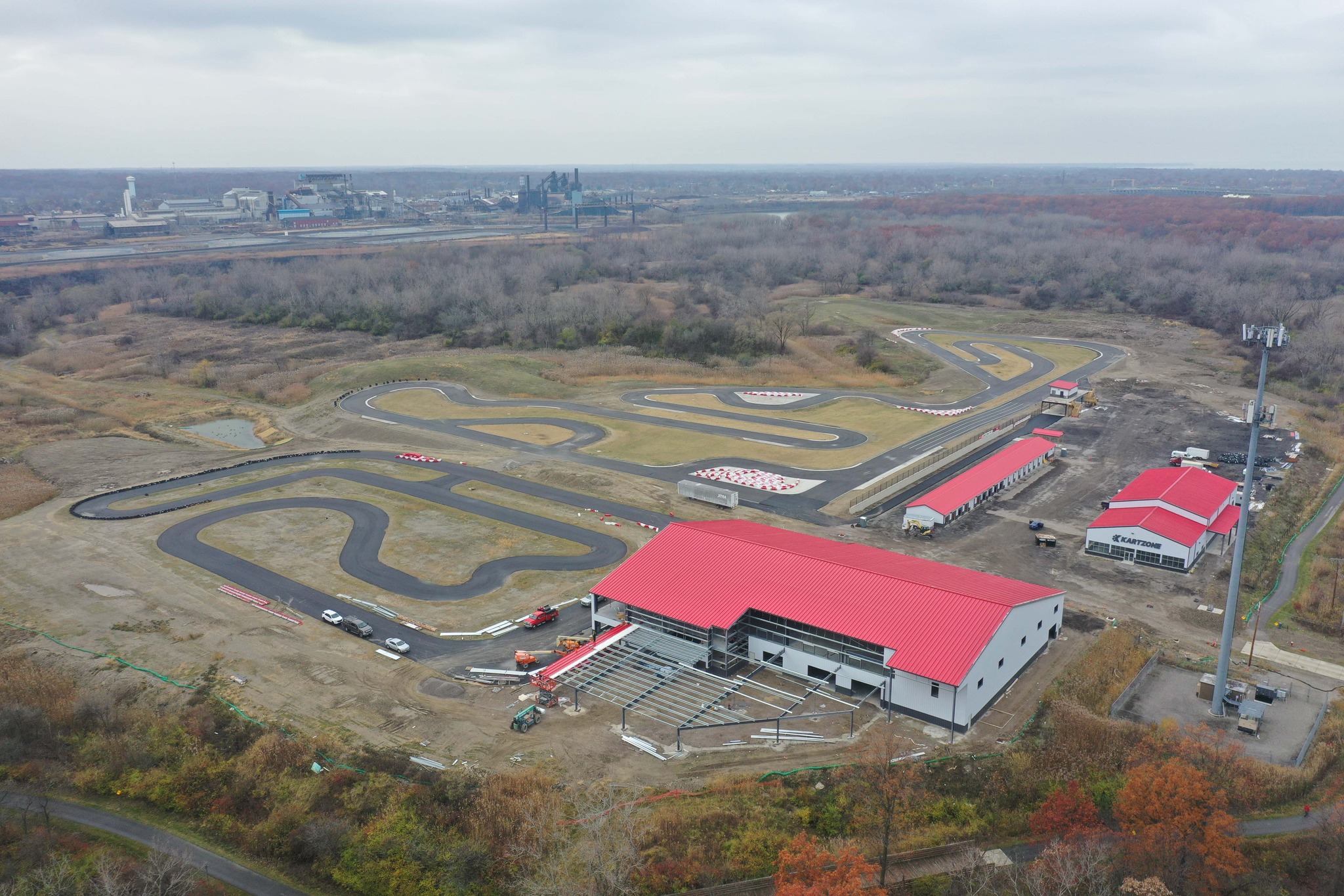 Aerial view of Lorain Ohio KartPlex racing facility